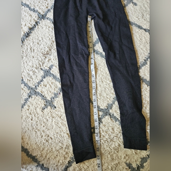 Set Active Seamleas Sculpt Ribbed Legging Size Small - Picture 2 of 5